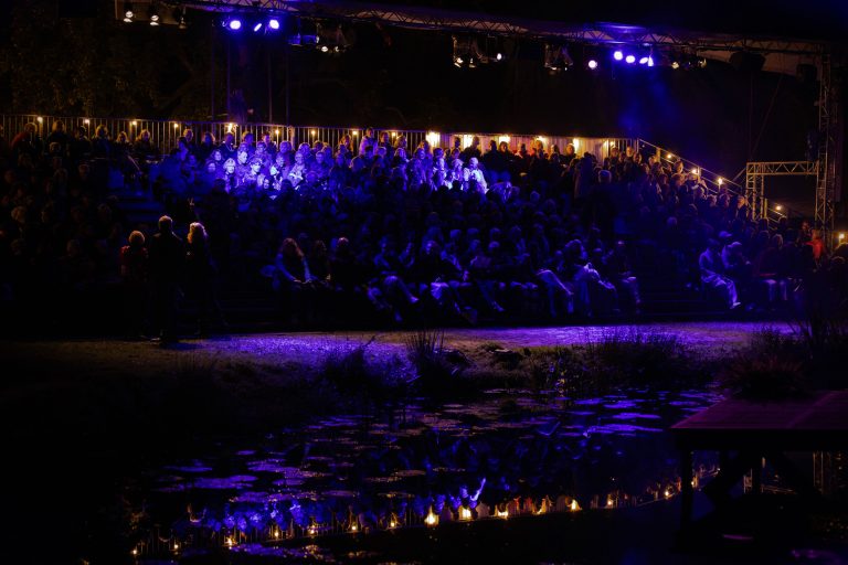 DE HEKSEN - SCENEFOTO'S - 39 van 93