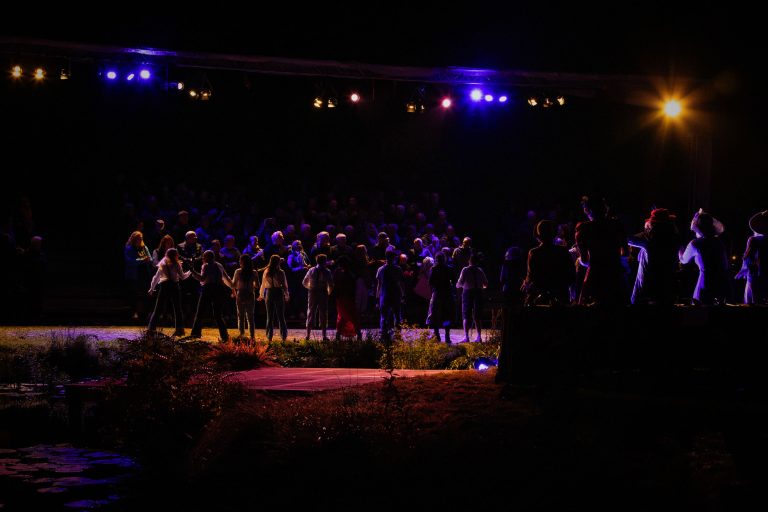 DE HEKSEN - SCENEFOTO'S - 43 van 93